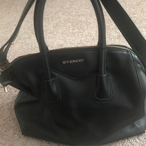 FAKE Givenchy purse